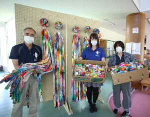 折り鶴に終息の願い込め