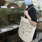 ちょっとした買い物に縄文トート