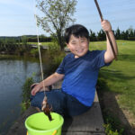 安心で楽しいザリガニ釣り　道の駅いたこの人工池