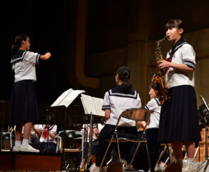 自分たちの舞台で有終　東海中と東海南中の吹奏楽部員たち