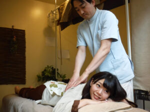 “揺らし”て体の悩み解消 神栖「リラクゼーションnon氣」