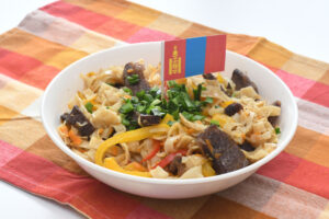 【教えて! お国のレシピ⑦】モンゴルの「ツォイワン」 ボルド・ゾルジャルガルさん(行方)