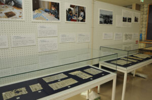 被災資料保全活動展　市文書館が昨年の台風１９号後、古文書など“救出”