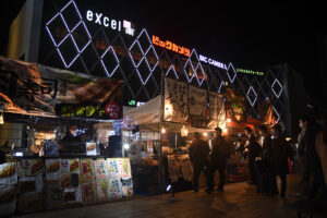 水戸駅南ペデストリアンデッキで「水戸ワールドフードフェスティバル」開幕　２９日まで