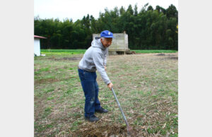 キャンプ場整備仲間募集 潮来のヘアサロン店主の中根さん