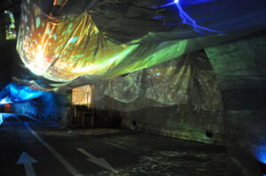 袋田の滝へ　幻想トンネル　恒例の「大子来人」