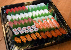 海鮮パーティーメニュー用意　日立市のあかつ水産　「おうち時間にどうぞ」