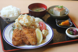 【味ストリート】食事処(どころ) 和(なごみ)の蔵(くら) (和食 行方)
