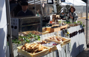 30店参加のマルシェ 工芸の丘で6月