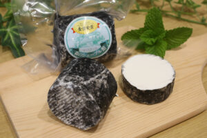 【いばらきMIYAGE】チーズ「サントモール」