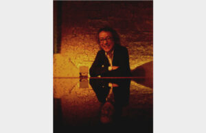 ピアノ入れ替えに音楽家らエール ジャズ文化支えるライブバー・ガールトーク