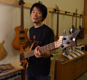 信じた道 まっしぐら 脱サラ楽器製作家の吉田さん(茨城・日立)