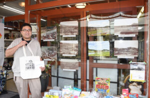 商店街でタイムスリップ　「大子今昔物語写真展」（茨城・大子）