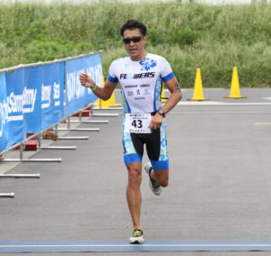 鹿嶋の松丸選手2位 水郷潮来トライアスロン(茨城・潮来)
