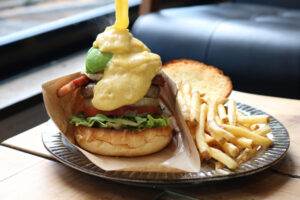 看板はハンバーガー BACK PACKER(バックパッカー)(レストラン 茨城・水戸)