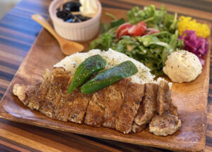 湖岸のコンテナカフェ コンテナキッチンNARA(ナラ)(カフェ 茨城・鹿嶋)