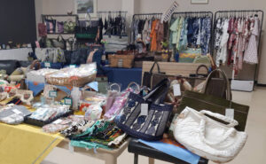 女性９人のハンドメードフェア　「澤畑畳店」２階で（茨城・水戸）