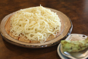 “変わりそば”はユズ入り そば「春木屋神栖支店」(茨城・神栖)