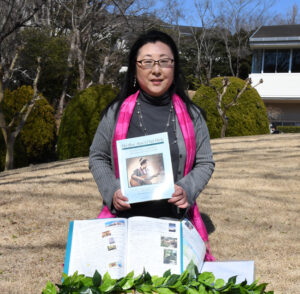 ハワイ音楽を徹底解説　フラを入り口に夢中になった佐藤さん（茨城・鹿嶋）