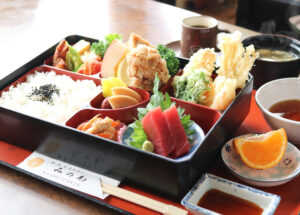 華やか「みのわ弁当」 和風レストラン みのわ(レストラン 茨城・大子)