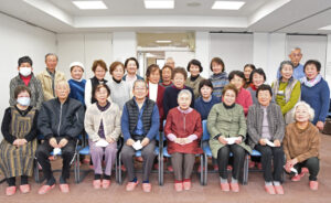 みんなで歌って気分爽快 叙情歌を楽しむ「すかしゆりの会」(茨城・東海)