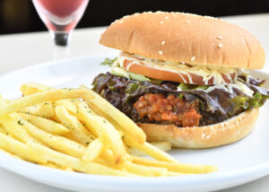 地元味を大切に営業 「オラクル大洗」(茨城・大洗)