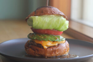 パティを一新　ネモナズバーガー（ハンバーガー　茨城・鹿嶋）