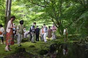 喜雨亭、養浩園に２５０人　文化財登録など記念して公開（茨城・常陸大宮）