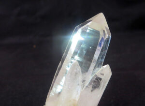 原石に注目「ときめく石」展　県自然博物館（茨城・坂東）