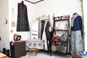 母の店引き継ぎ開店　手作り小物、苔玉「正直や」（茨城・水戸）