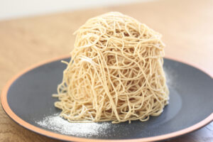 旧東中に栗づくしカフェ きょうオープン「カサマロンカフェ」 直営農場の栗使用(茨城・笠間)