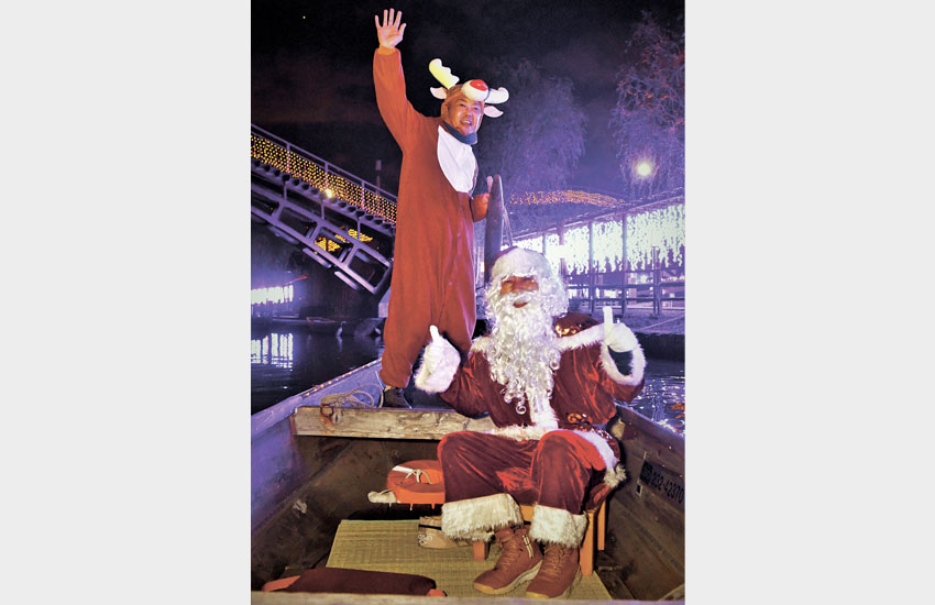 ろ舟でクリスマスクルーズ　津軽河岸あと広場で２４・２５日（茨城・潮来）