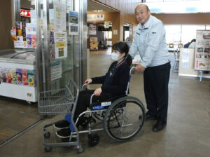 買い物カート導入 かわプラザ(茨城・常陸大宮)