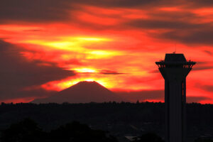 半月限定の絶景　ダイヤモンド富士  霞ケ浦湖畔（茨城・行方）