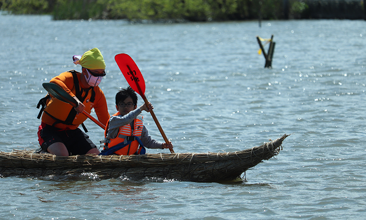 行方・霞ヶ浦湖岸で３月  参加者募集 手作りアシ舟のレース