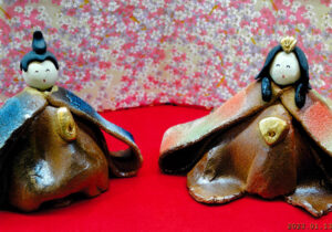 笠間・市内の２０店が参加　陶びな展「桃宴」開催中