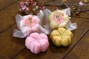 「桜通り最中」（茨城・日立市）