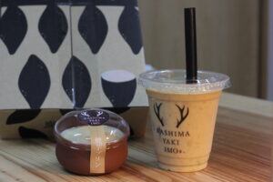 焼き芋店のラテ 鹿島焼芋 鹿島神宮前店(茨城・鹿嶋市)