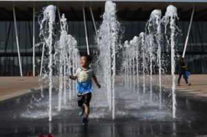 歓声戻った噴水広場　　神栖中央公園（茨城・神栖市）