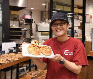 ピーマン1個入りパン 「かみすツナピー」市地域特産品に認定(茨城・神栖市)