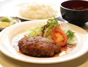 地元で愛され42年 「レストランラブオール」(茨城・水戸市)