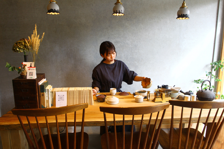 潮来「偶吟」オープン     日本茶と日本酒を楽しむ店（茨城・潮来市）