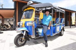 トゥクトゥク目撃情報相次ぐ 大洗観光おもてなし推進協議会の事業(茨城・大洗町)