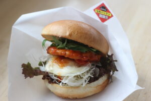 ご当地バーガー　行方市観光物産館こいこい（茨城・行方市）