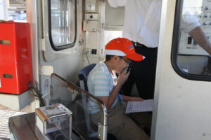 車内アナウンスは楽しい　海浜鉄道湊線で職場体験（茨城・ひたちなか市）