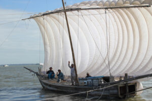 行方の観光帆引き船30日から（茨城・行方市）