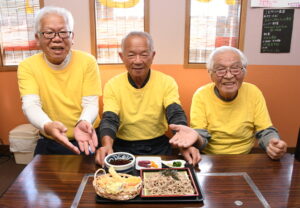 「地元盛り上げよう」とそば店開業　結成２５年の「折橋芸（能・農）部」（茨城・常陸太田市）