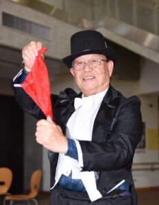 アマなりのプロ意識で楽します カシママジシャンクラブ代表・榊原さん(茨城・鹿嶋市)