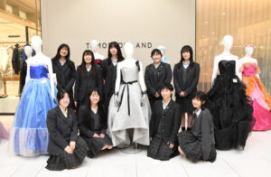 京成に高校生のドレス 大成女子高 16日にはファッションショー(茨城・水戸市)
