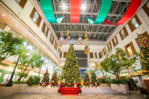 今年はツリーとバルーン　鹿島セントラルホテル（茨城・神栖市）